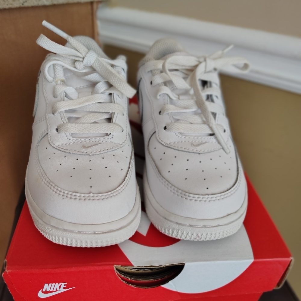 Nike Kids Cream Sneakers